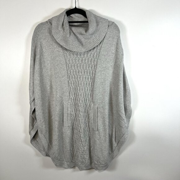 Cabi Women’s Cowl Neck Gray Poncho Sweater With Kangaroo Pouch Size XS Oversized - Picture 1 of 11